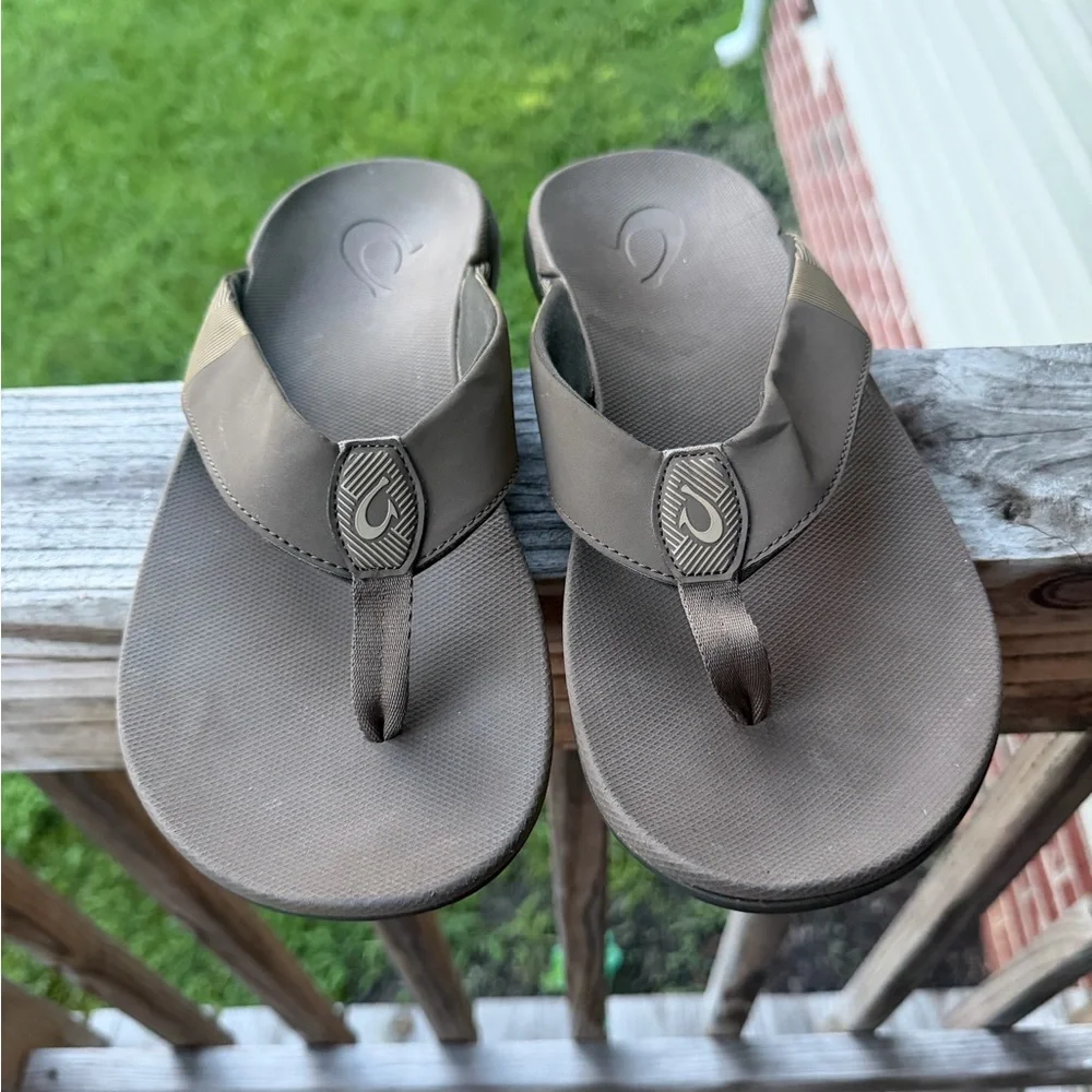 OluKai like new